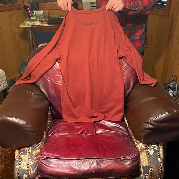 Men's Rust Pullover - Picture 2 of 3